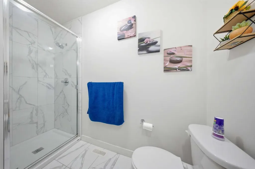 16 Saddlestone Heath NE Calgary AB T3J2B6