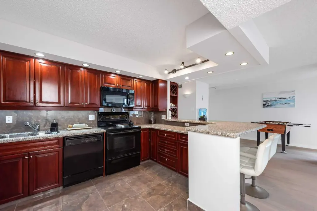 1100 8 Avenue SW Calgary AB T2P 3T9