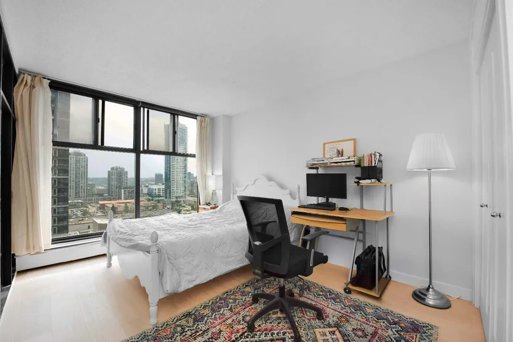 1100 8 Avenue SW Calgary AB T2P 3T9