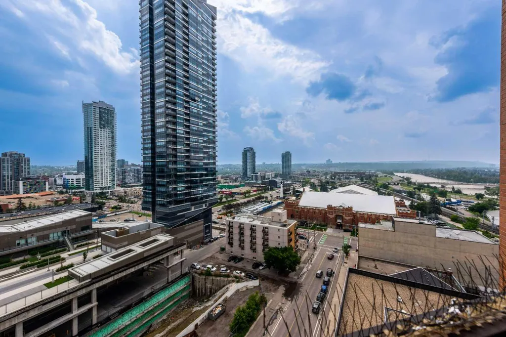 1100 8 Avenue SW Calgary AB T2P 3T9