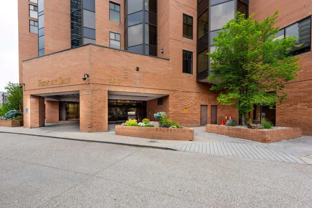 1100 8 Avenue SW Calgary AB T2P 3T9