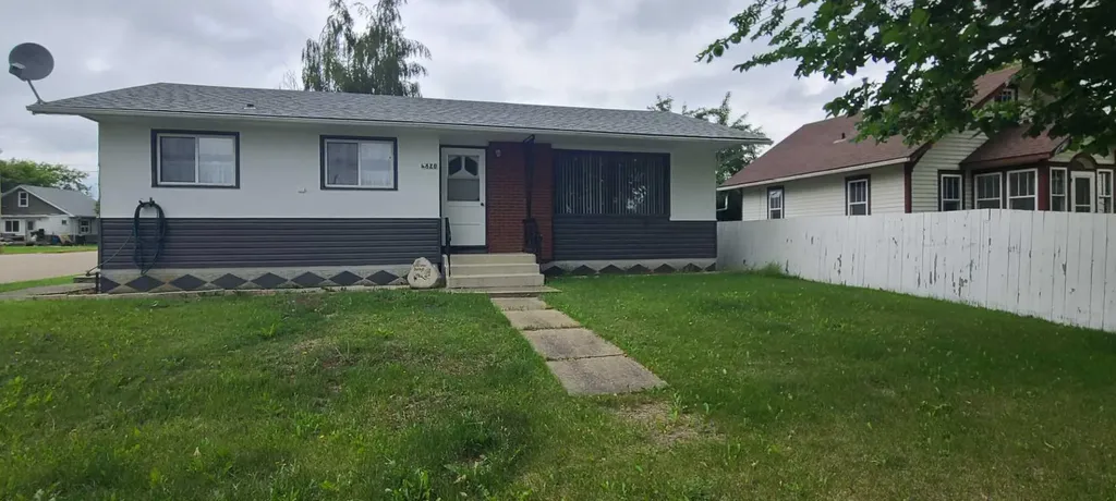 4820 53 Avenue Grimshaw AB T0H 1W0