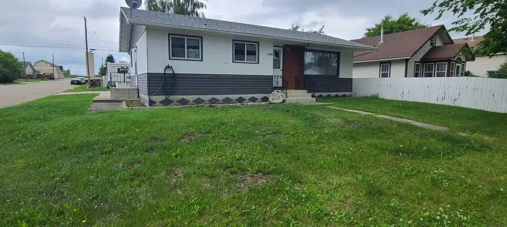4820 53 Avenue Grimshaw AB T0H 1W0