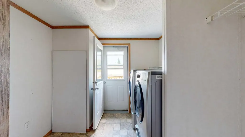 14A Soper Street Whitecourt AB T7S 0B5