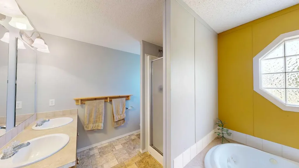 14A Soper Street Whitecourt AB T7S 0B5
