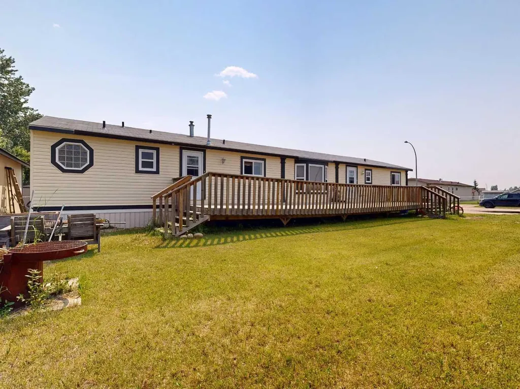 14A Soper Street Whitecourt AB T7S 0B5