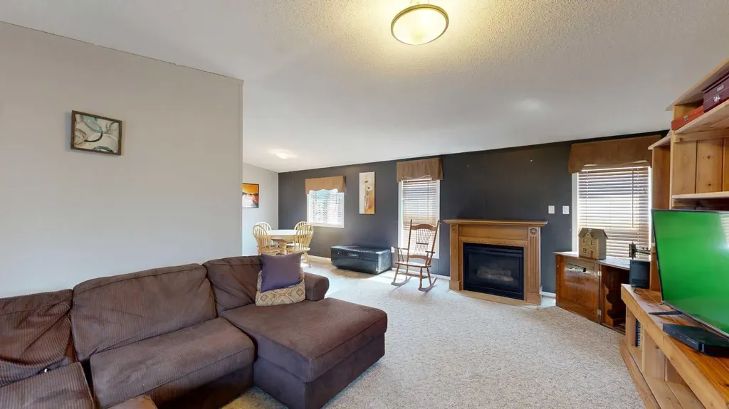 14A Soper Street Whitecourt AB T7S 0B5