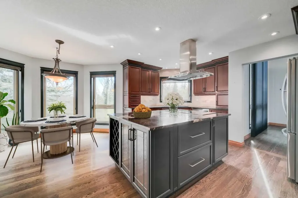 1504 Evergreen Hill SW Calgary AB T2Y 2V8