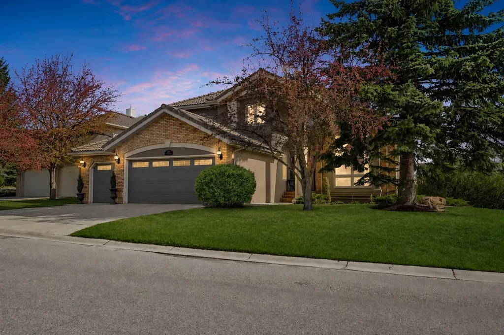 1504 Evergreen Hill SW Calgary AB T2Y 2V8