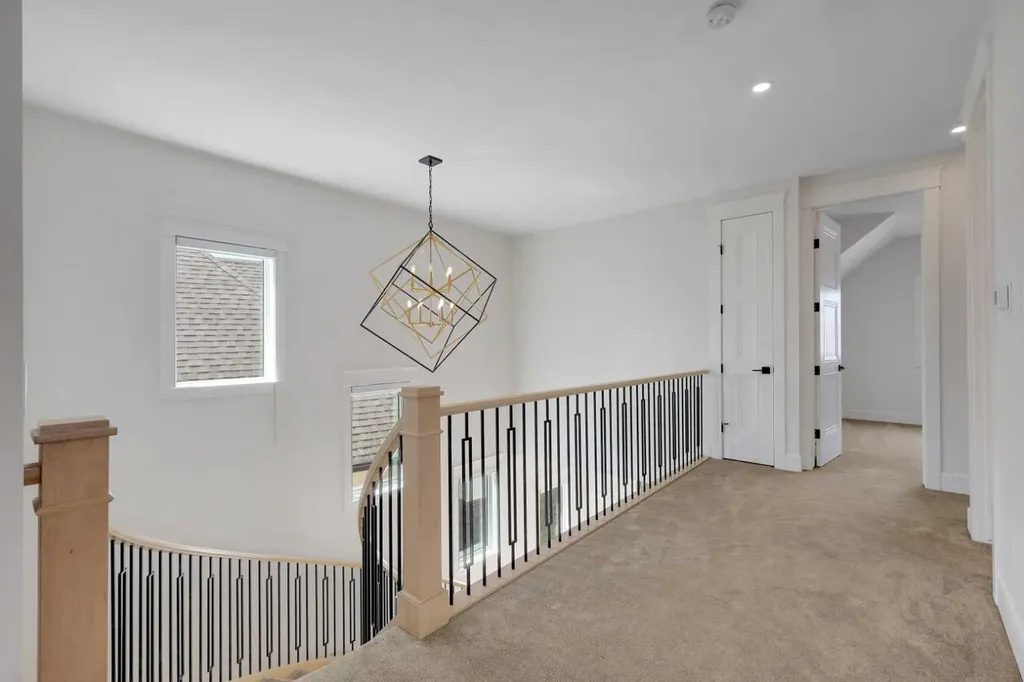 243 Coopers Cove SW Airdrie AB T4B 4C3