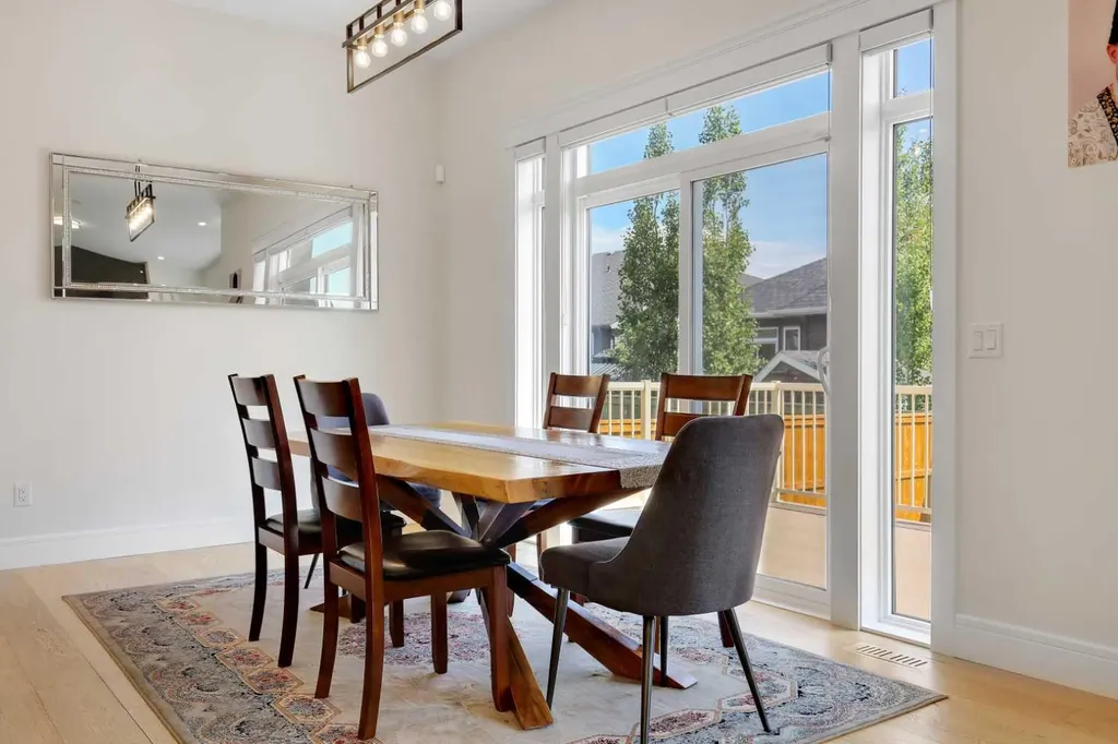 243 Coopers Cove SW Airdrie AB T4B 4C3