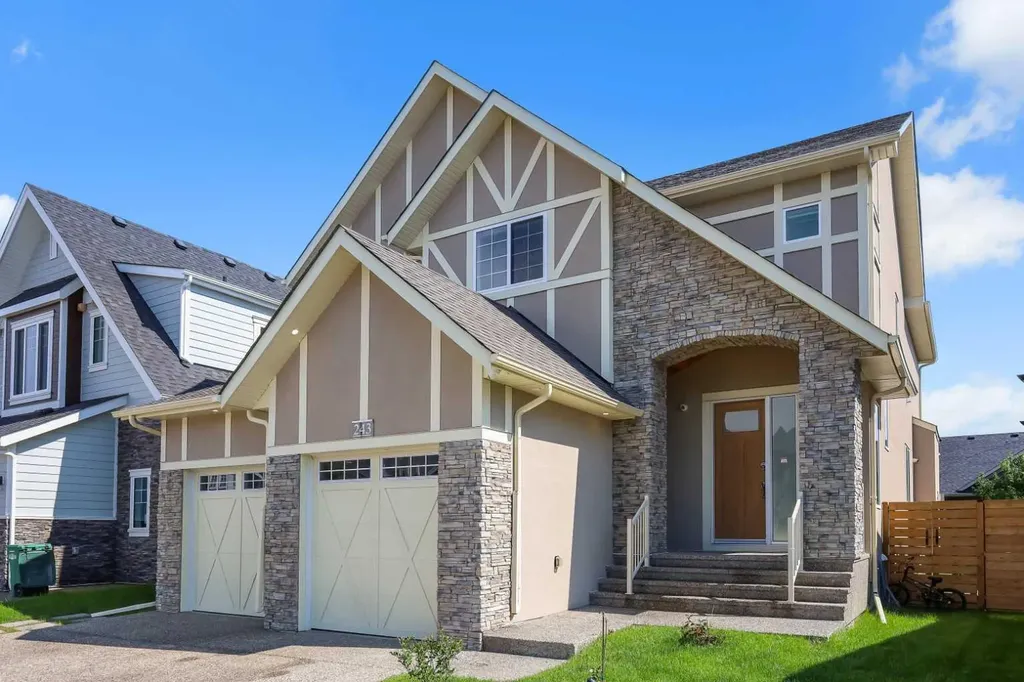 243 Coopers Cove SW Airdrie AB T4B 4C3