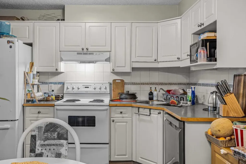 504 Banff Avenue Banff AB T1L1E3