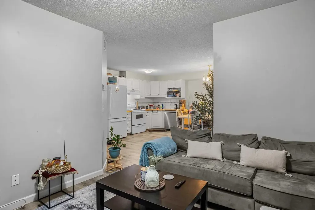 504 Banff Avenue Banff AB T1L1E3