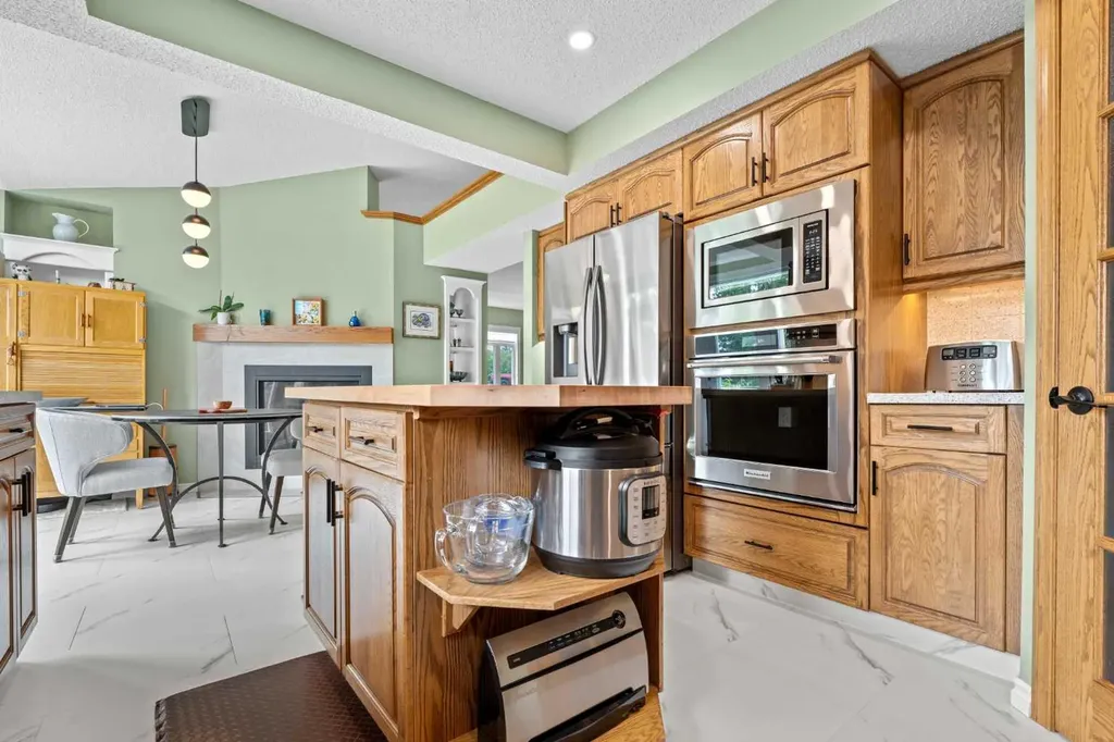 126 Country Club Lane Rural Rocky View County AB T3R 1G2