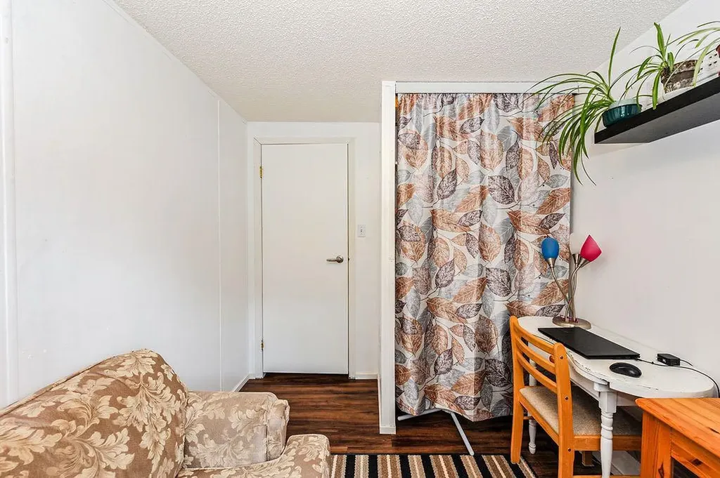 16 Main Street Edberg AB T0B 1J0