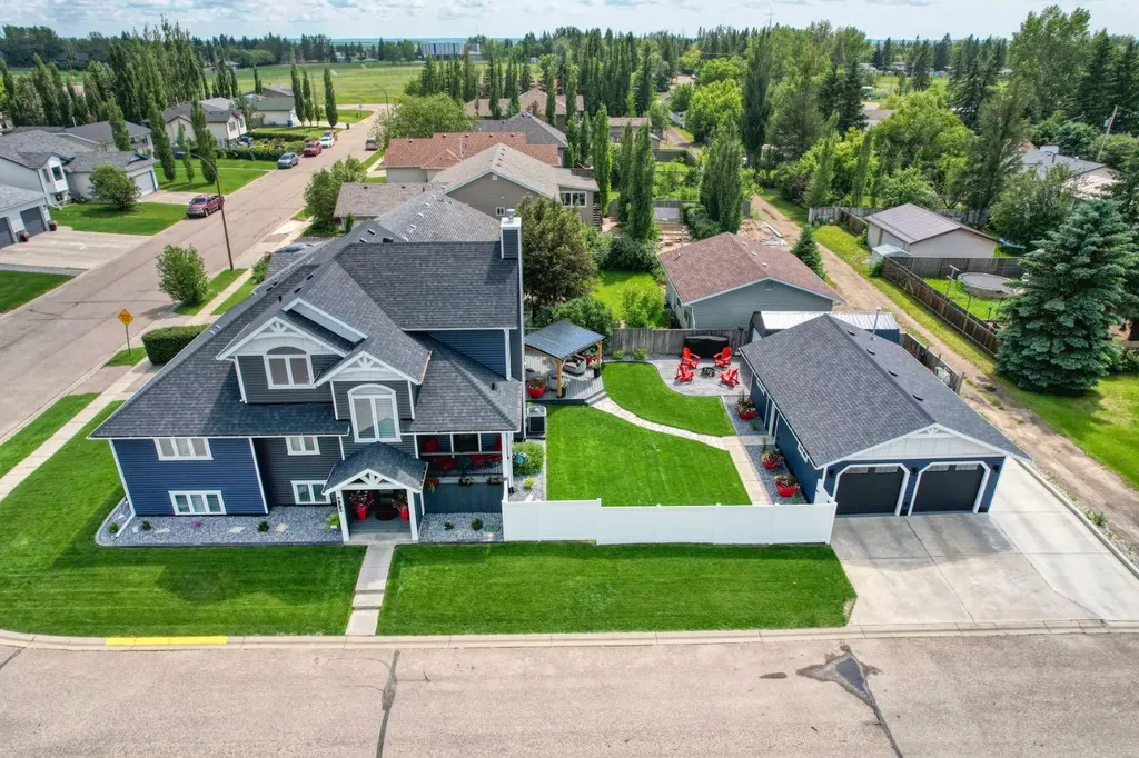 833 10 Avenue NE Three Hills AB T0M 2A0