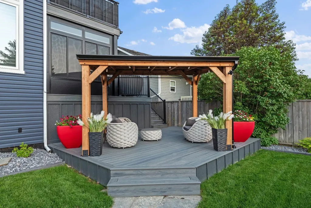 833 10 Avenue NE Three Hills AB T0M 2A0