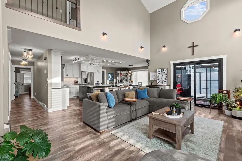 833 10 Avenue NE Three Hills AB T0M 2A0