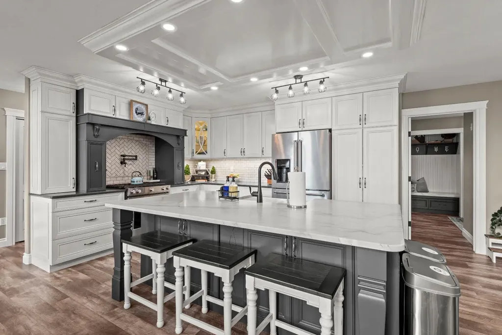 833 10 Avenue NE Three Hills AB T0M 2A0
