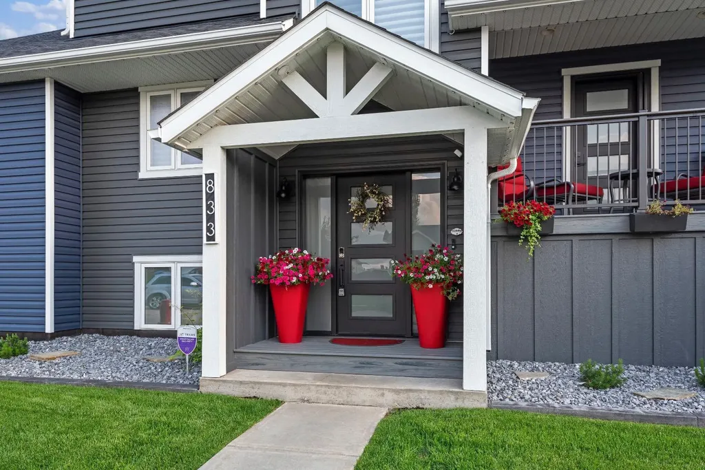 833 10 Avenue NE Three Hills AB T0M 2A0