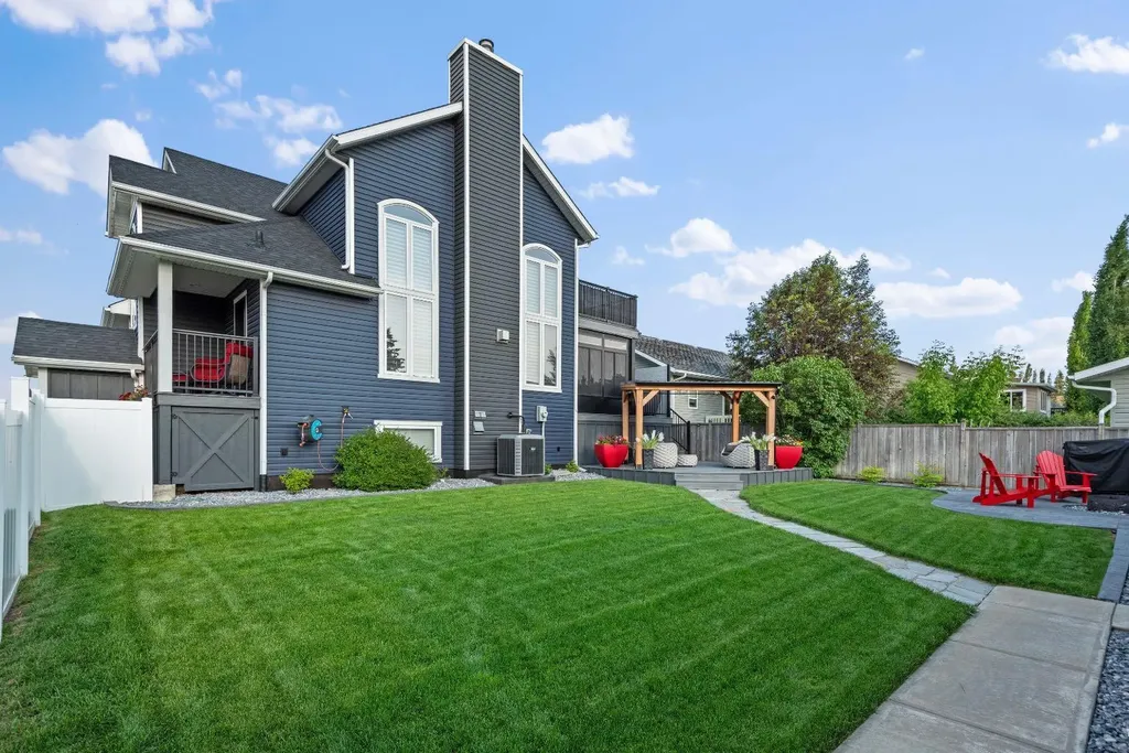 833 10 Avenue NE Three Hills AB T0M 2A0