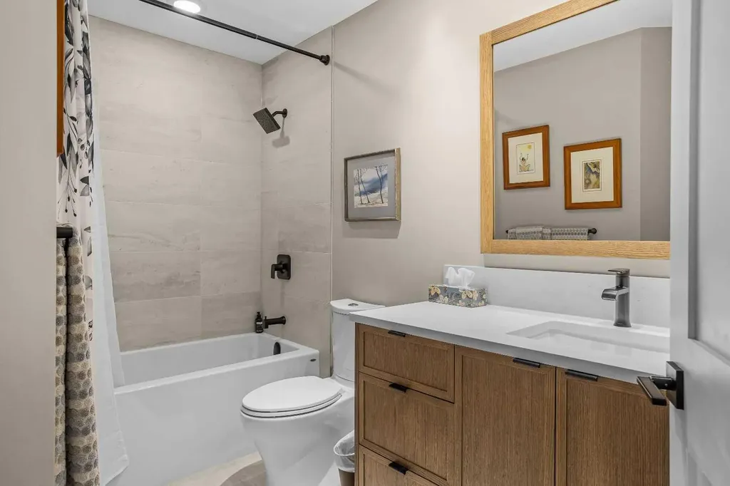 408 Canyon Close Canmore AB T1W1H4