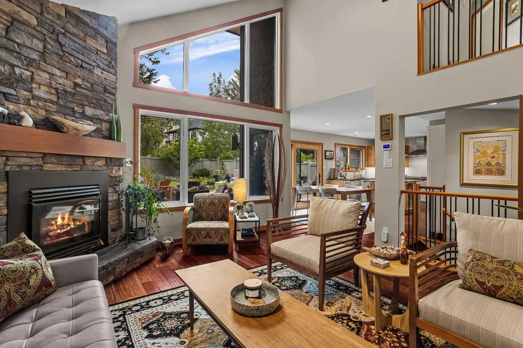 408 Canyon Close Canmore AB T1W1H4