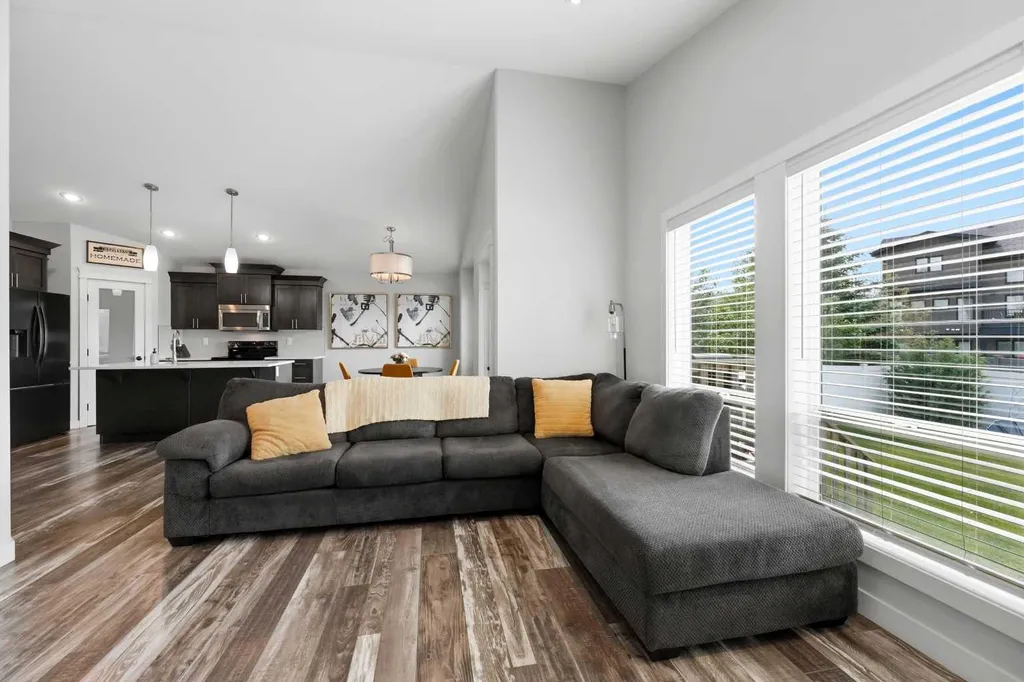 4292 Ryders Ridge Boulevard Sylvan Lake AB T4S 0M5
