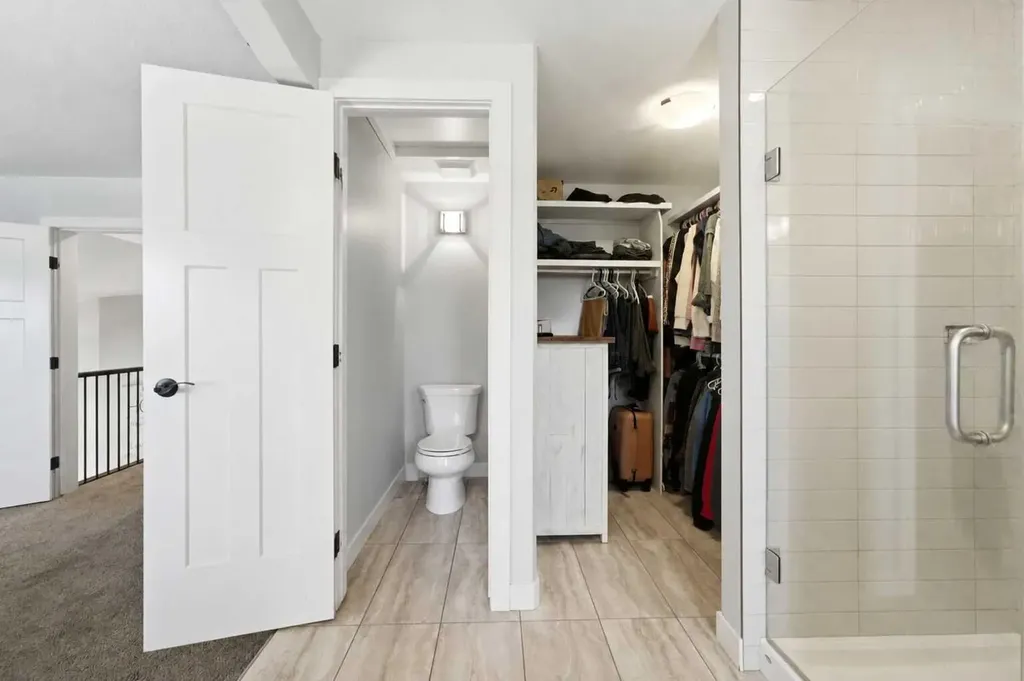 4292 Ryders Ridge Boulevard Sylvan Lake AB T4S 0M5