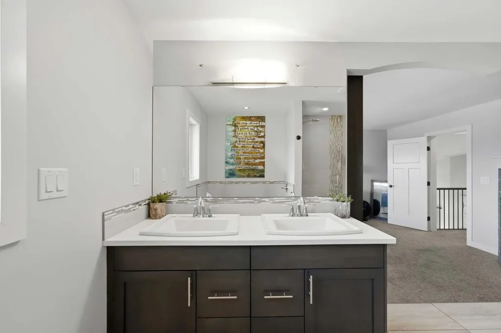 4292 Ryders Ridge Boulevard Sylvan Lake AB T4S 0M5