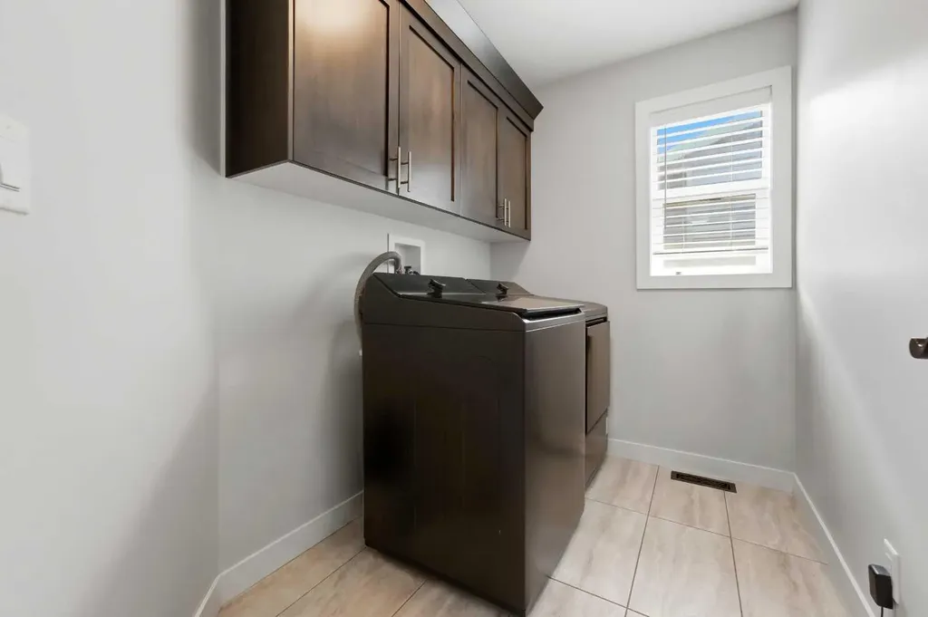 4292 Ryders Ridge Boulevard Sylvan Lake AB T4S 0M5