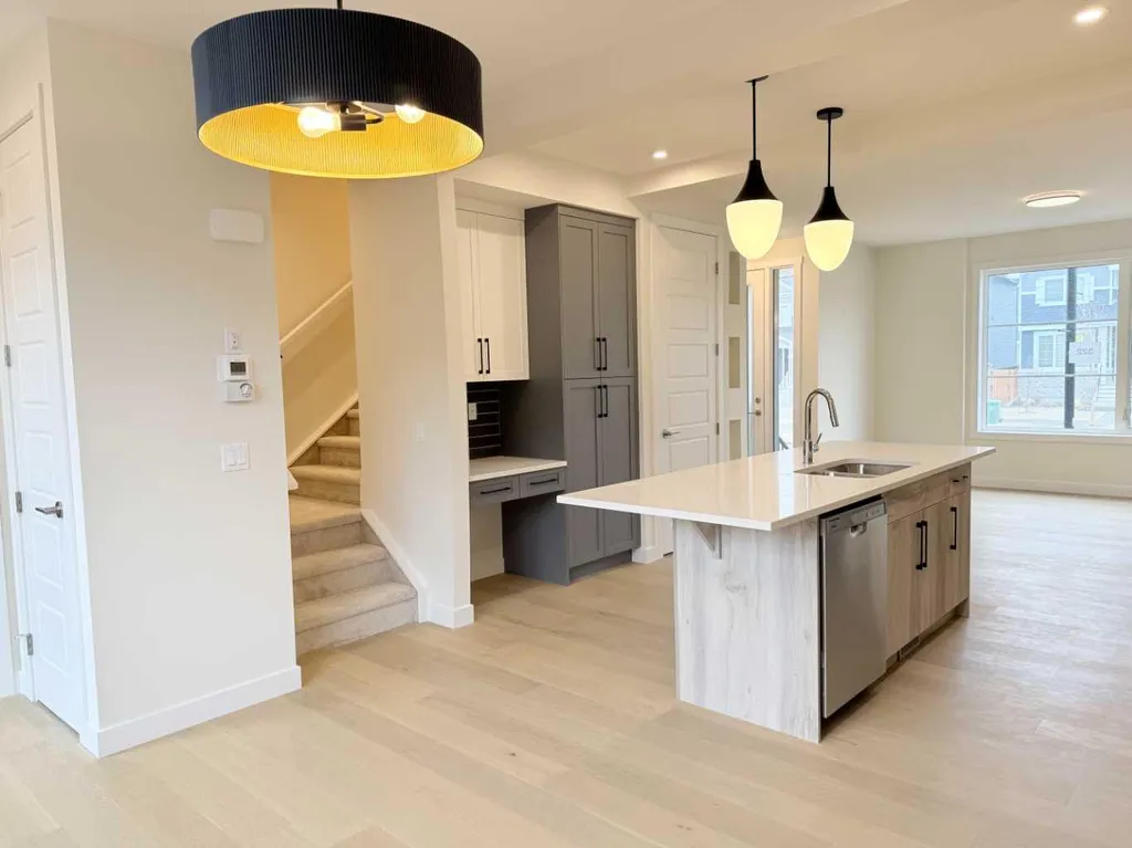 322 Sundown Road Cochrane AB T4C 3H2