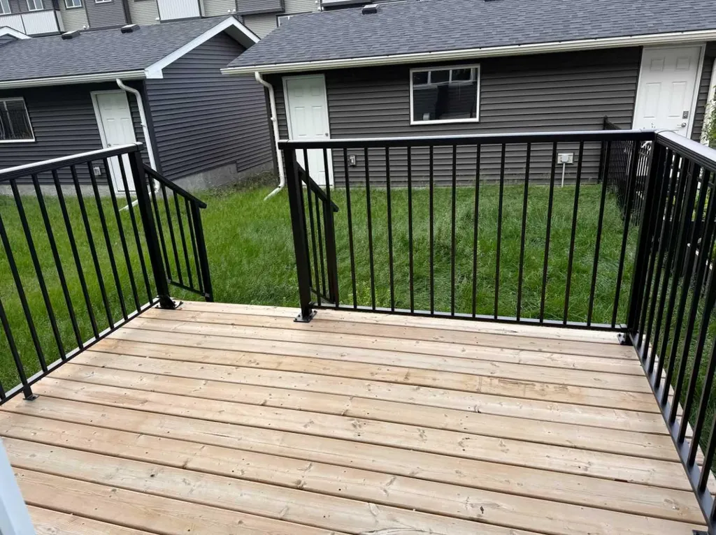 322 Sundown Road Cochrane AB T4C 3H2