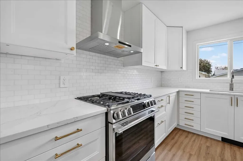 9519 Academy Drive SE Calgary AB T2J 1A6