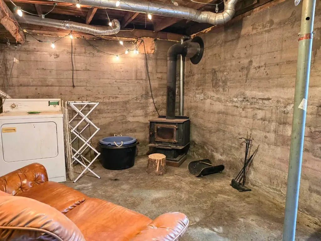 7417 18 Avenue Coleman AB T0K 0M0
