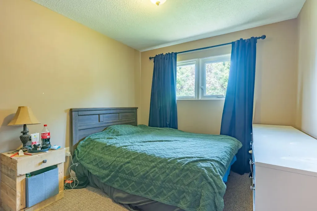 1163 Bassett Crescent NW Medicine Hat AB T1A 6Z7