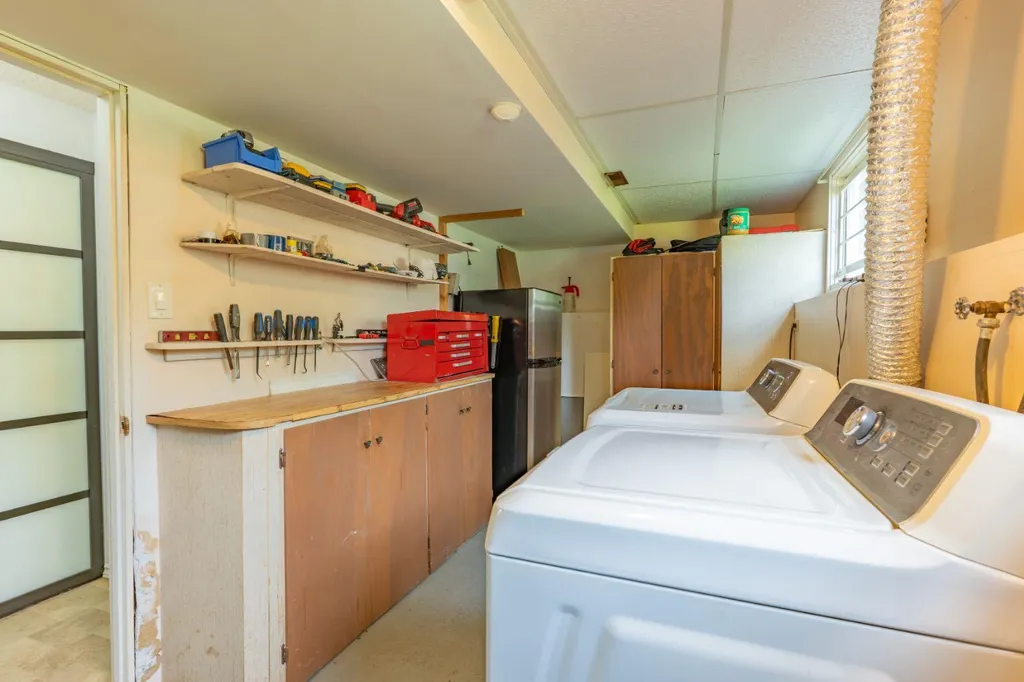 1163 Bassett Crescent NW Medicine Hat AB T1A 6Z7