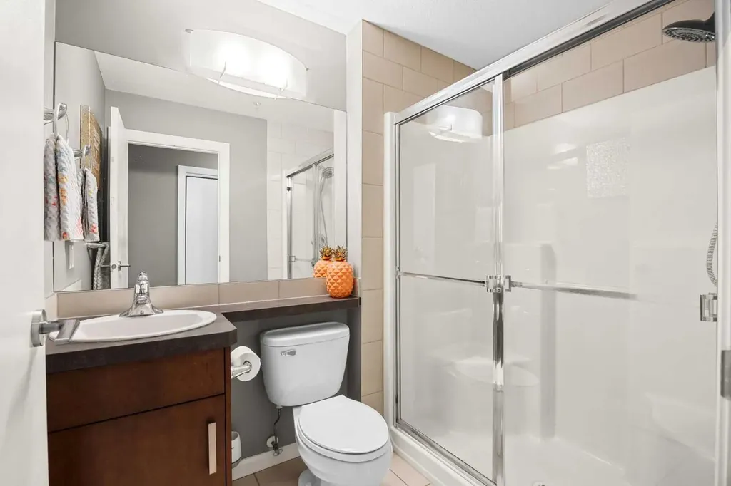 210 15 Avenue SE Calgary AB T2G 0B5
