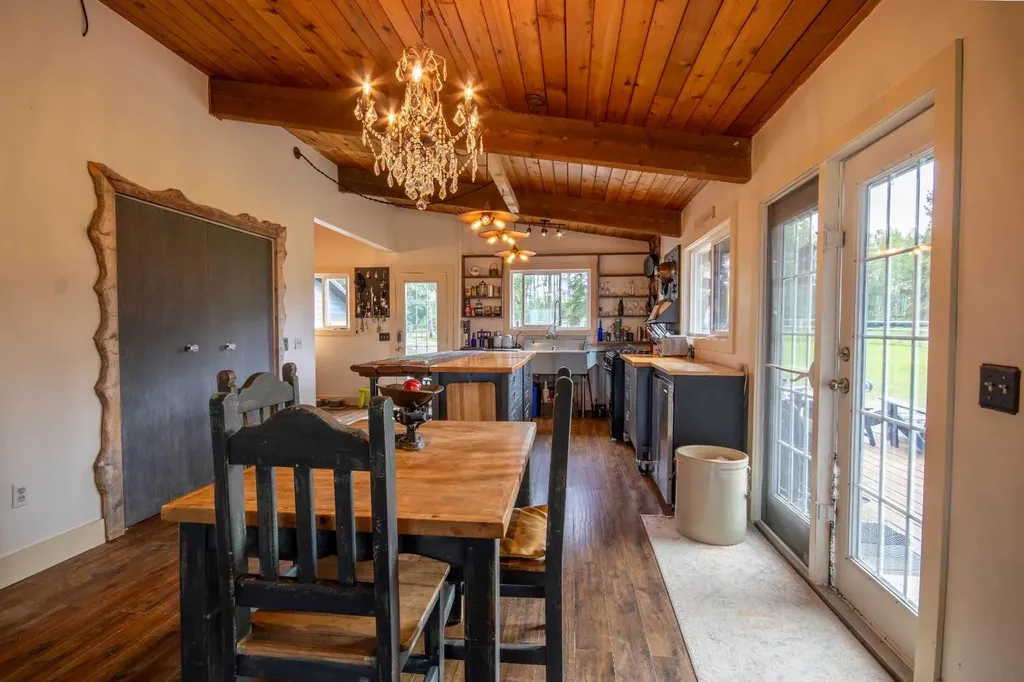 33374 Range Road 55 Rural Mountain View County AB T0M 1X0