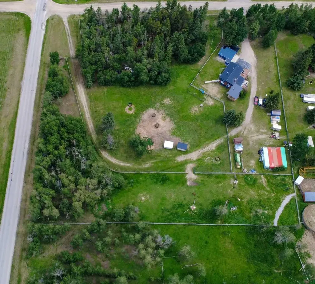 33374 Range Road 55 Rural Mountain View County AB T0M 1X0