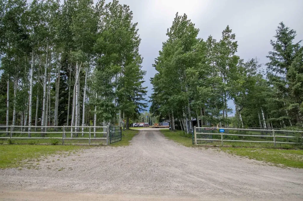 33374 Range Road 55 Rural Mountain View County AB T0M 1X0