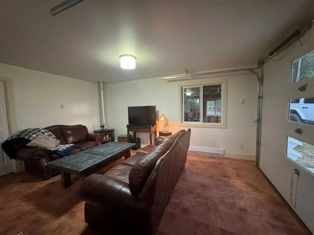 33374 Range Road 55 Rural Mountain View County AB T0M 1X0