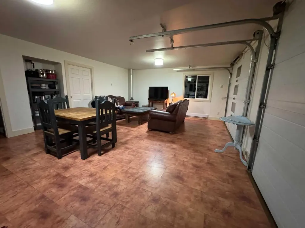 33374 Range Road 55 Rural Mountain View County AB T0M 1X0
