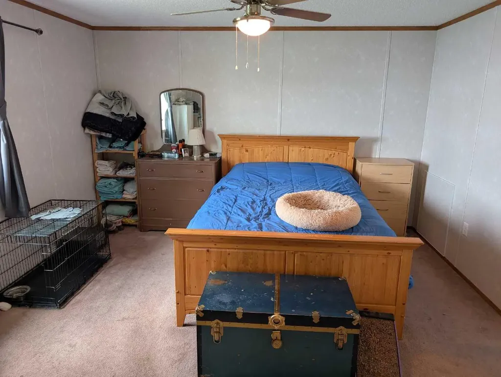 4915 1 Street Donnelly AB T0H 1G0