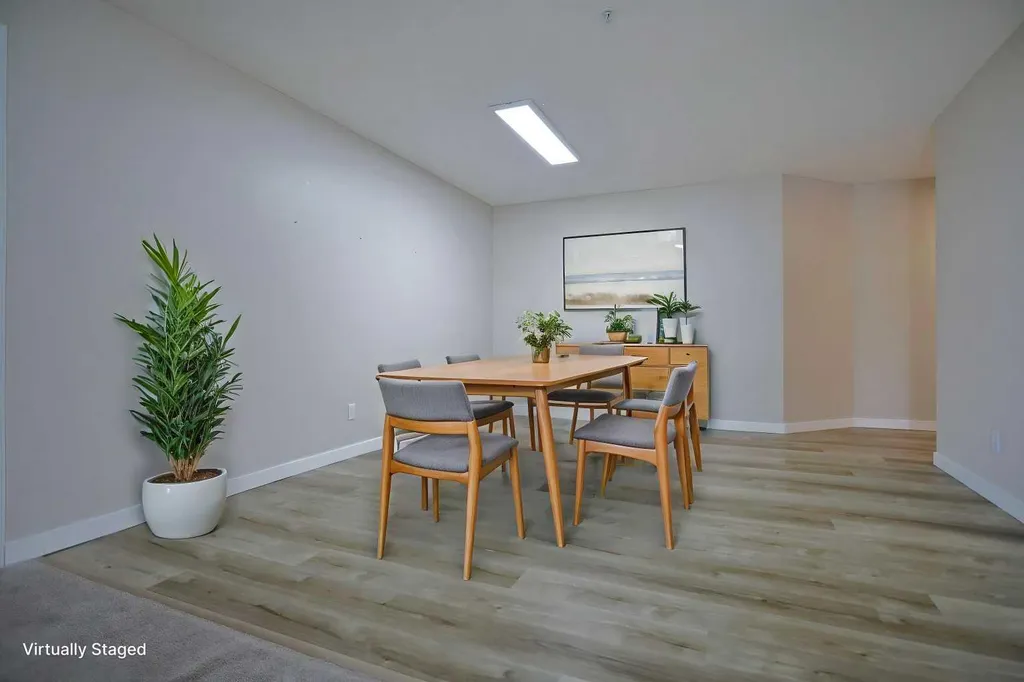 2022 Canyon Meadows Drive SE Calgary AB T2J 7H1