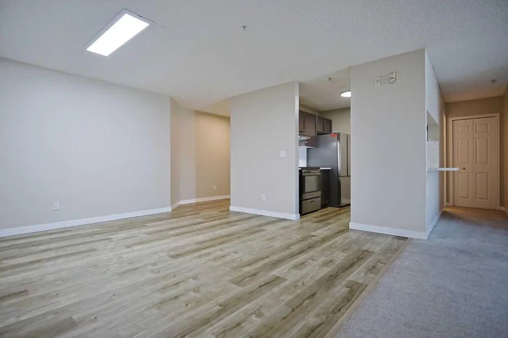 2022 Canyon Meadows Drive SE Calgary AB T2J 7H1