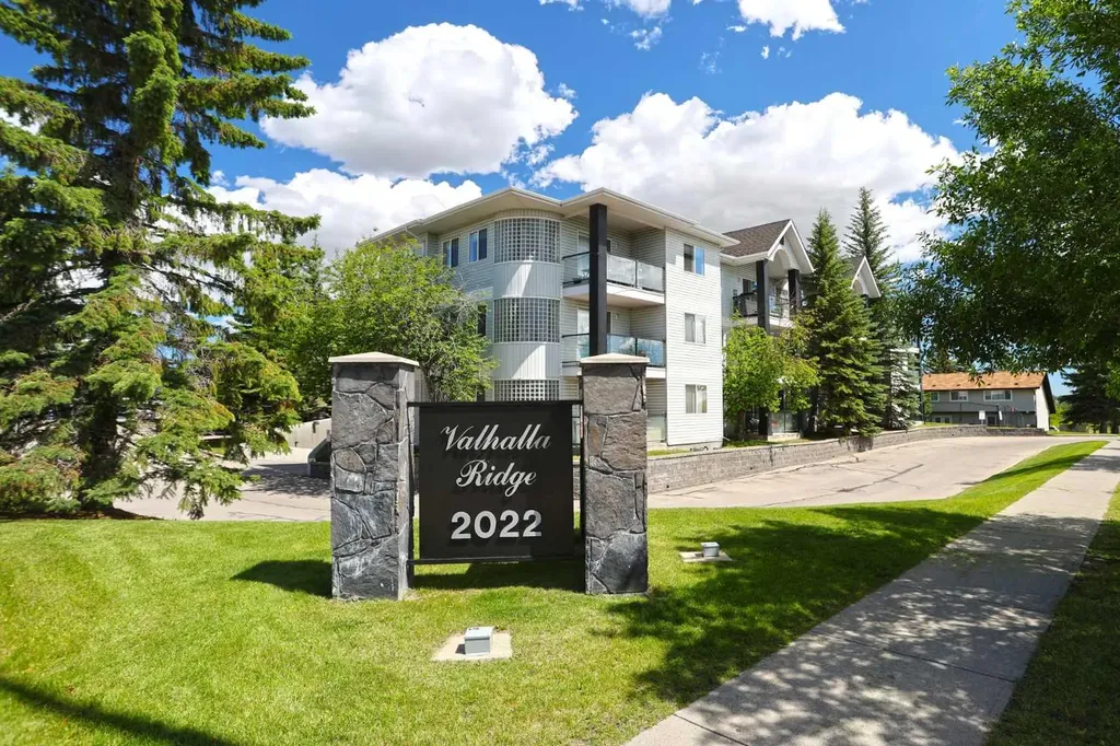 2022 Canyon Meadows Drive SE Calgary AB T2J 7H1
