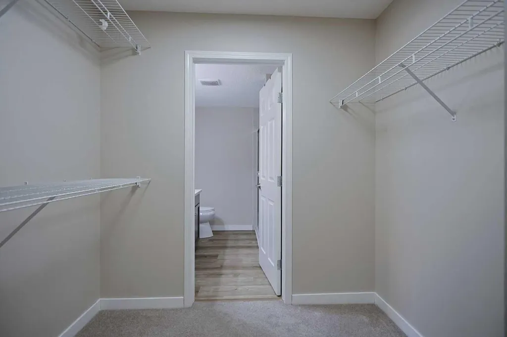 2022 Canyon Meadows Drive SE Calgary AB T2J 7H1