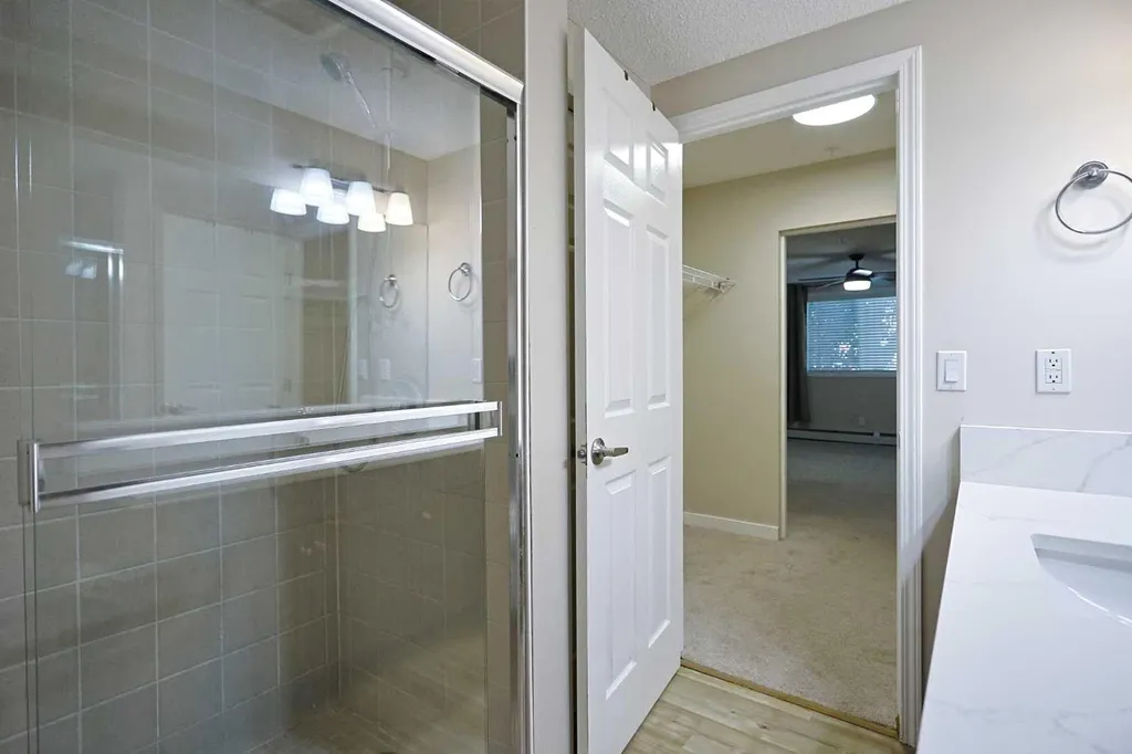 2022 Canyon Meadows Drive SE Calgary AB T2J 7H1